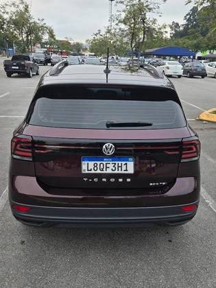 VOLKSWAGEN T-CROSS 1.0 200 TSI TOTAL FLEX AUTOMÁTICO